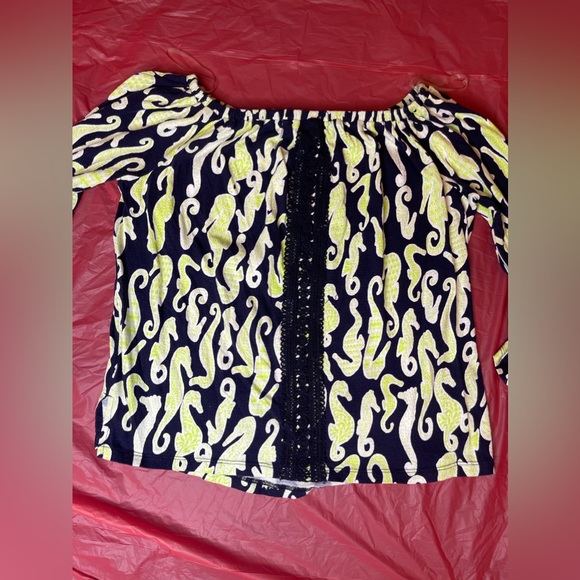 crown and ivy off the shoulder green and navy seahorse print blouse - Picture 5 of 5